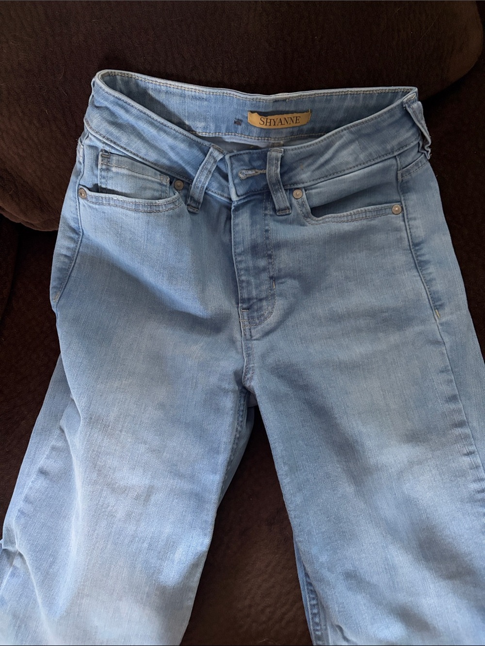 Shyanne Light Wash Jeans in Pale Blue